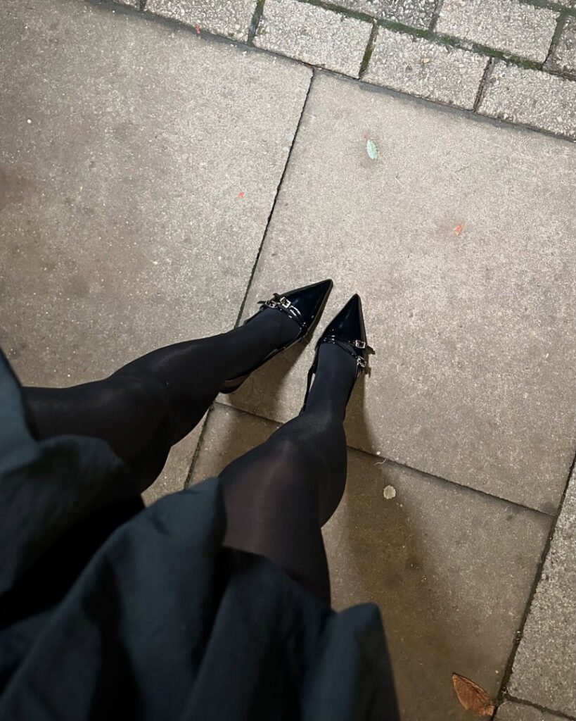 Instagram – Lauren Worboys – Nude