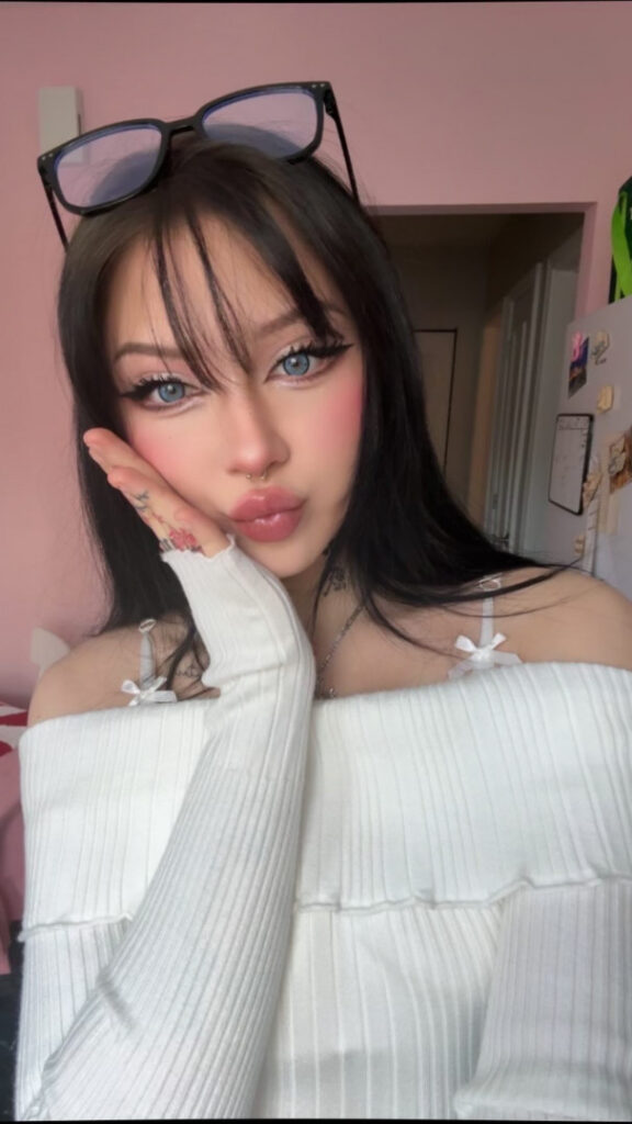 TikTok – Cosplay – Laurinchhhe – Nude