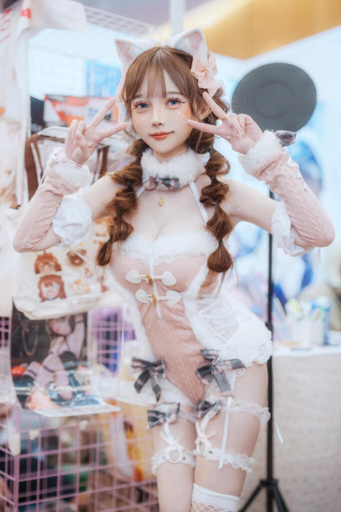 Instagram – Ko-fi – Le Josette – Nude