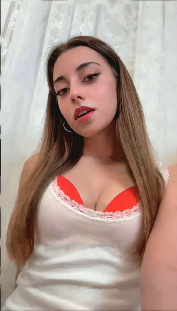 TikTok – Instagram – Lea Martinez / slayeas – Nude