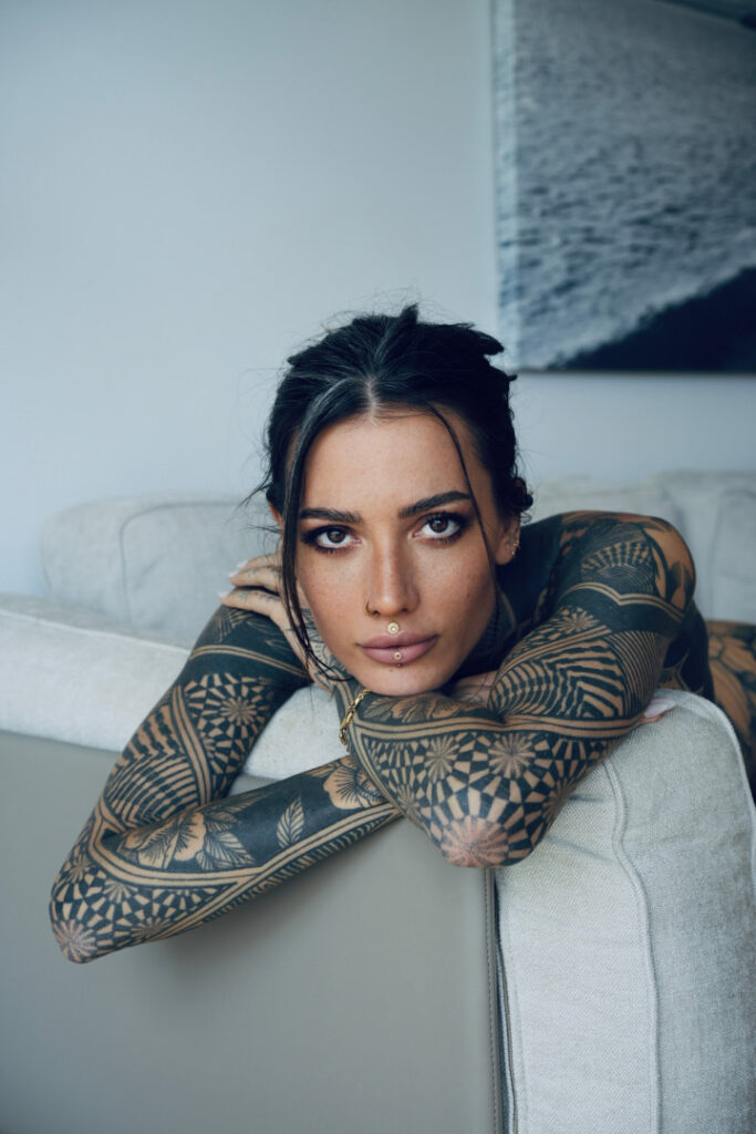 Instagram – Leah blum blum.ttt – Nude