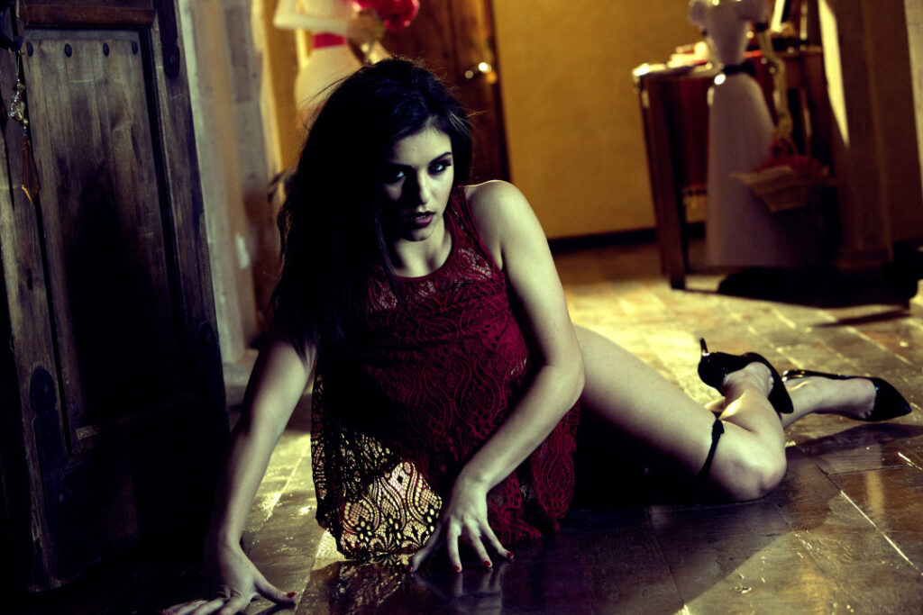 XXX – Leah Gotti – Nude