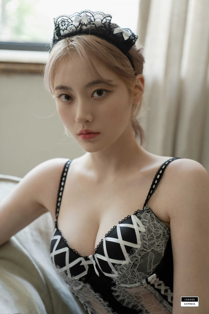 Asian – Korean – Leehee Express – Nude