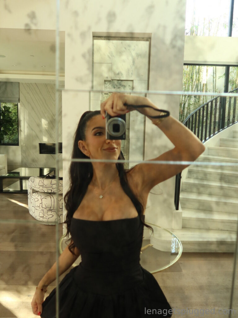 OnlyFans – Lena the Plug – LTP – Nude