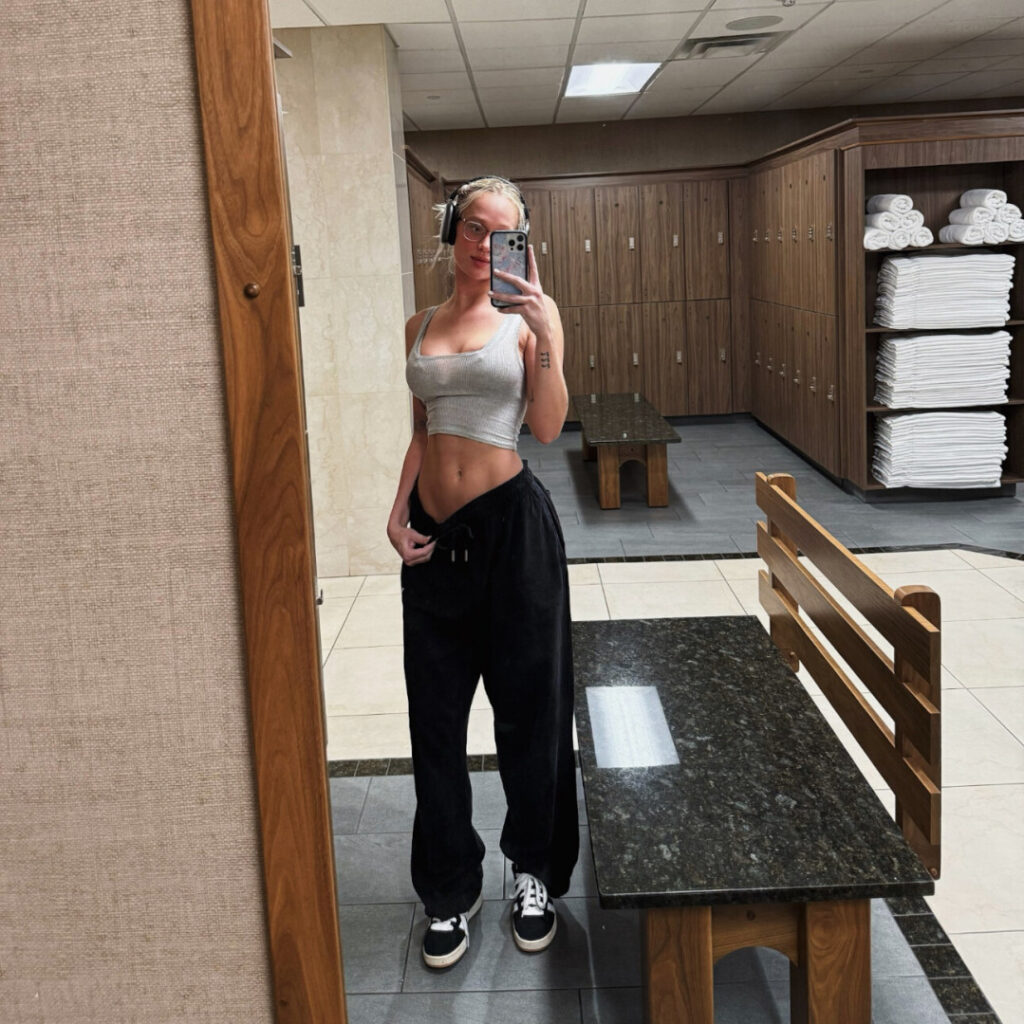 OnlyFans – Lexie Wilcox & Lanie Wilcox / xoxolexie & xoxolanie – Nude