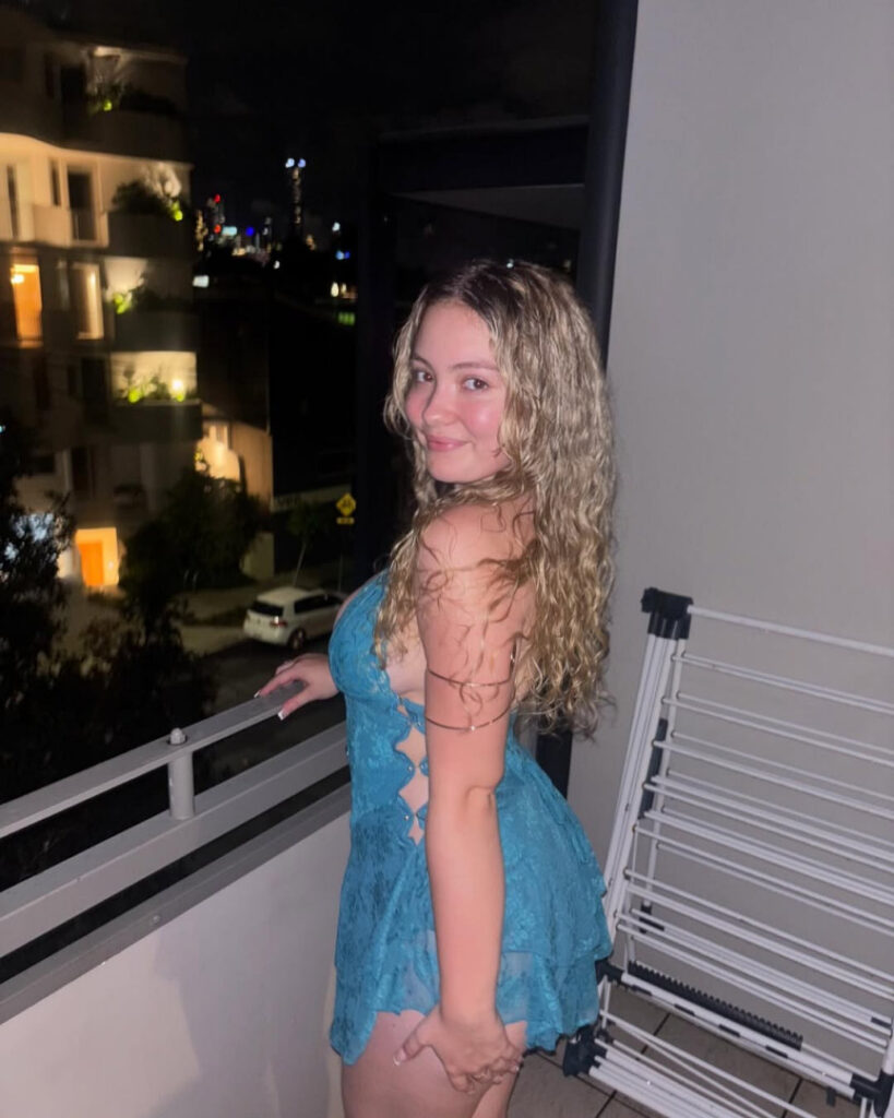 TikTok – BBW – Teen – lillil0ve / notlilo_2 / followjesusnotme2 / lilli_love – Nude