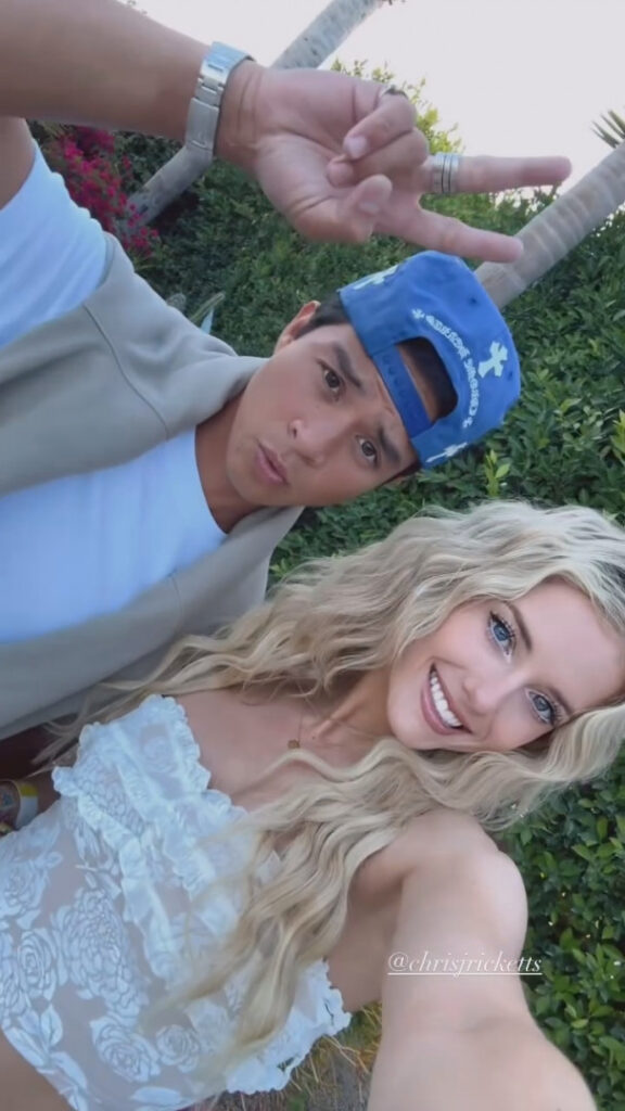 Instagram – Lindsay Brewer – Nude