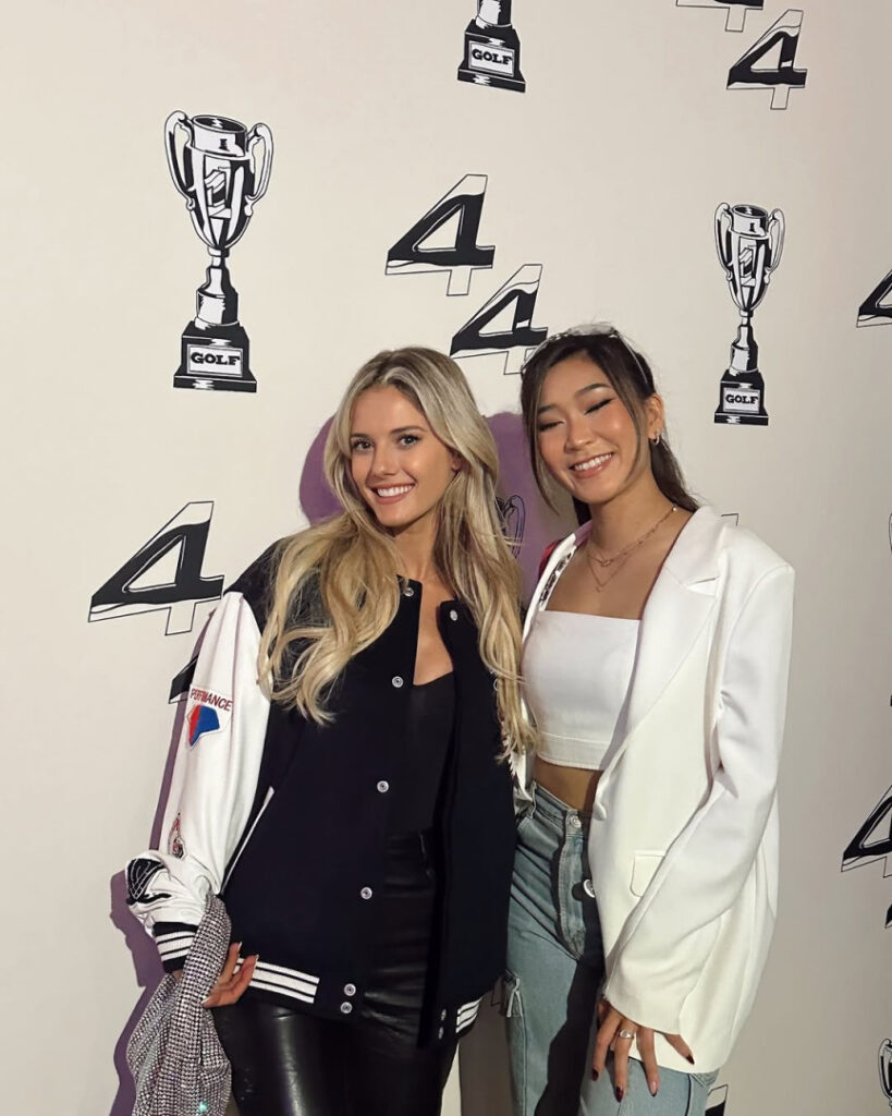 Instagram – Lindsay Brewer – Nude