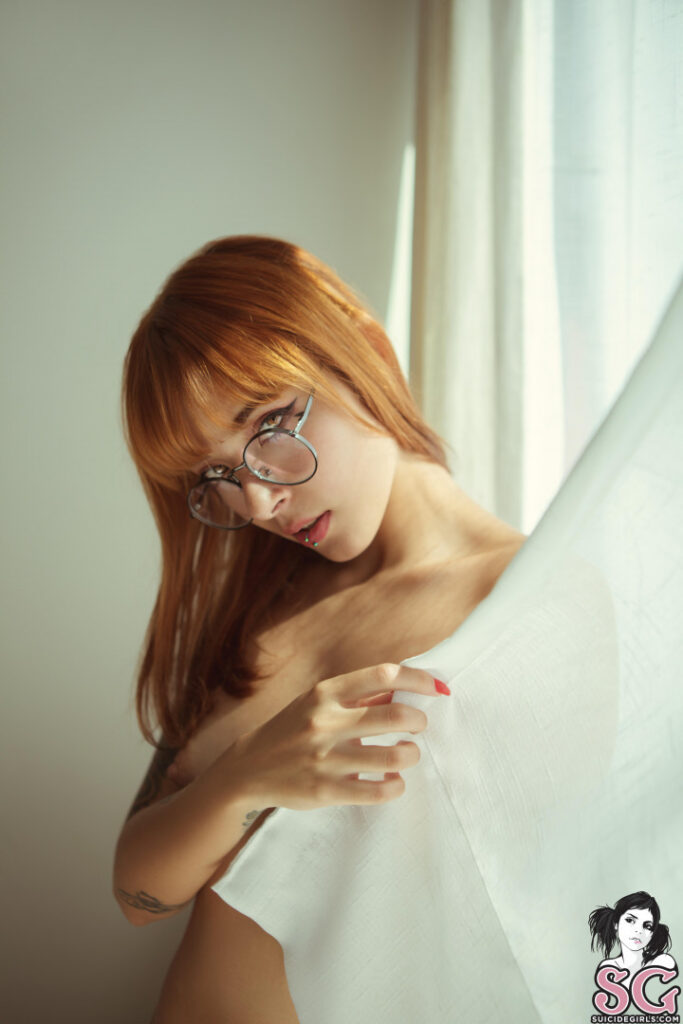 Instagram – linyonkou / LINLIN / Piggy – Nude