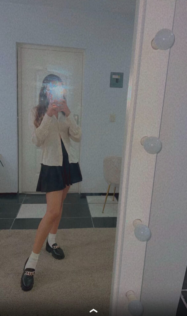 TikTok – Instagram – Snapchat – Lisy Cardenas – Nude Leaks