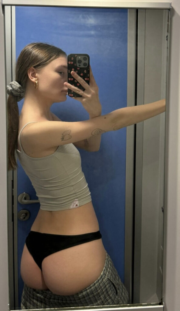 Patreon – Petite – litlonn – Katya – Nude