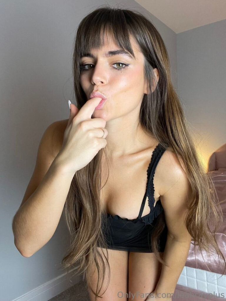 OnlyFans – Littleleah100 – Nude