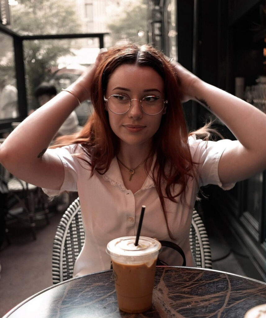 Twitch – TikTok – T H I C C – LivBev / Liv Bevan – Nude