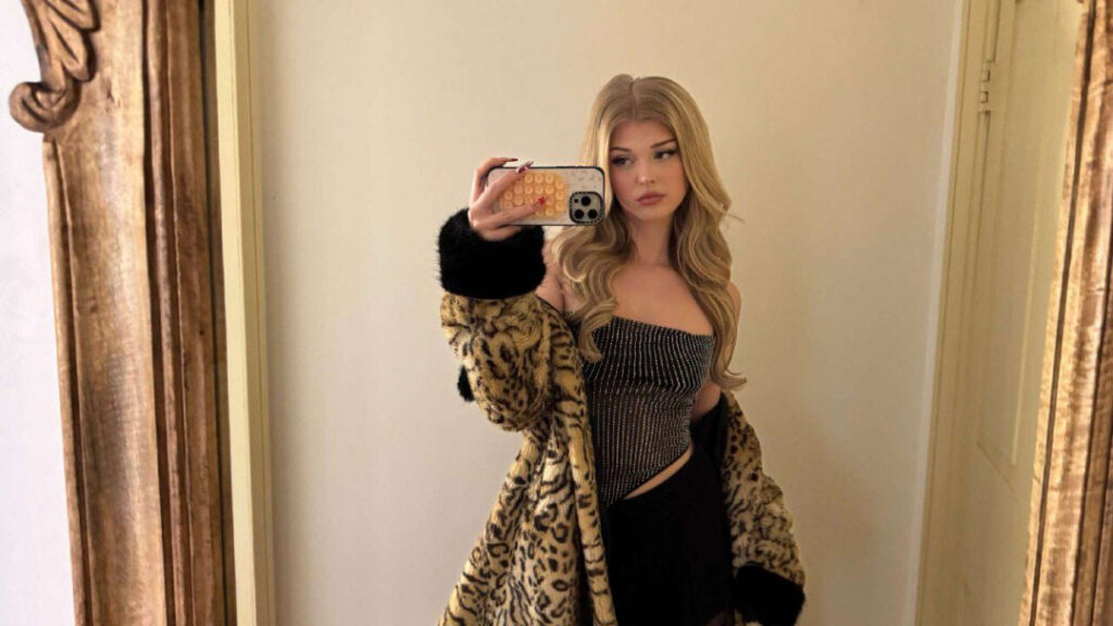 TikTok – Loren Gray – Nude