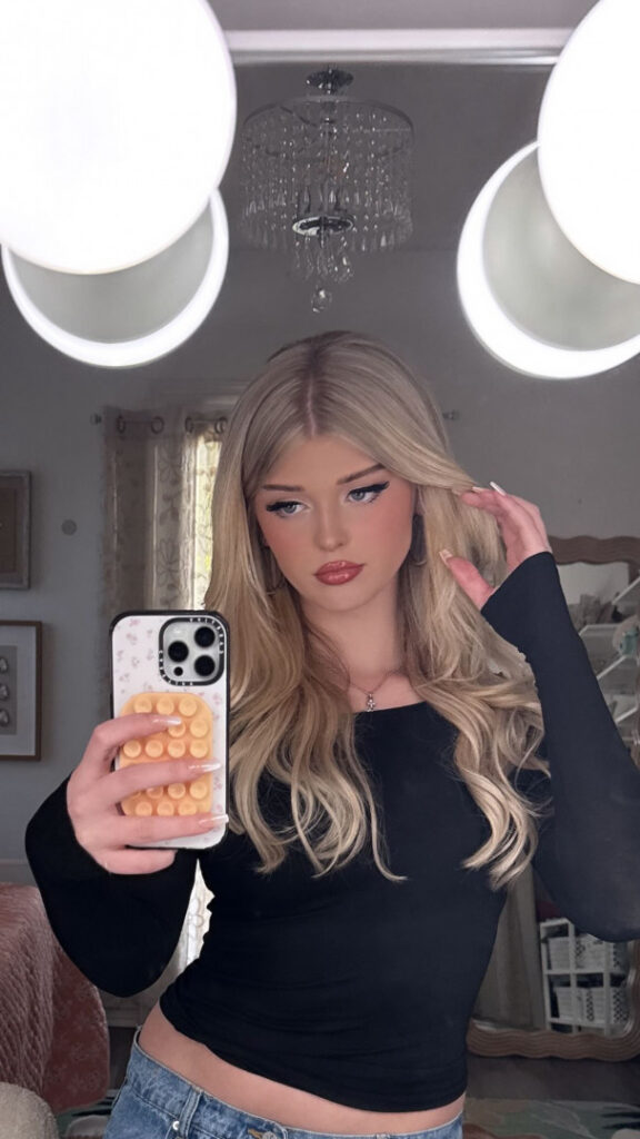 TikTok – Loren Gray – Nude