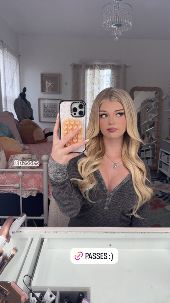 TikTok – Loren Gray – Nude