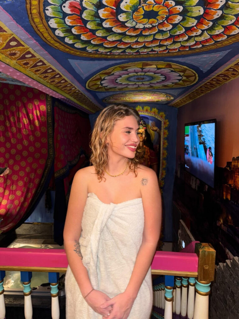 Instagram – Lucie Gaumont – Nude