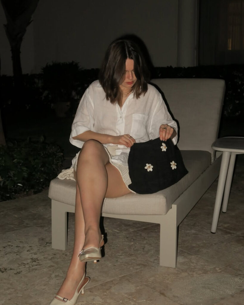 Youtube – Lucy Moon – Nude