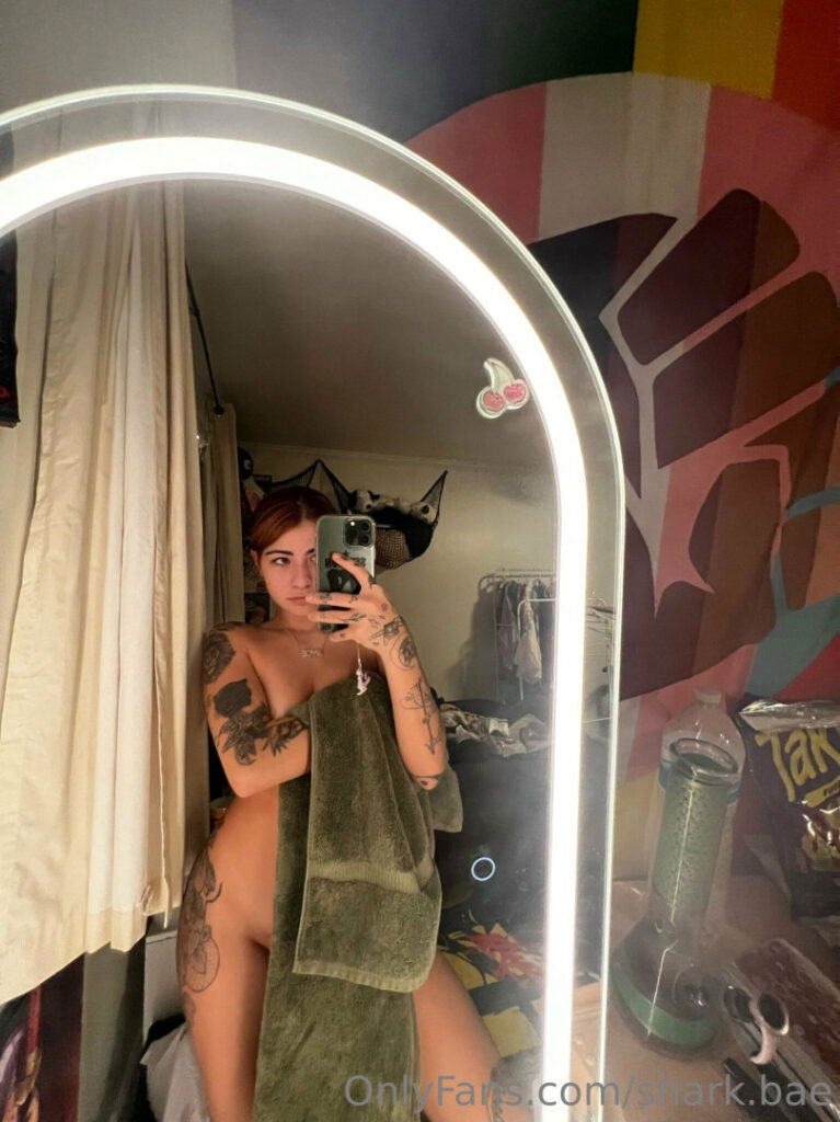 OnlyFans – TikTok – Lunariaxlee –  shark.bae – kyliemaelyn – Nude