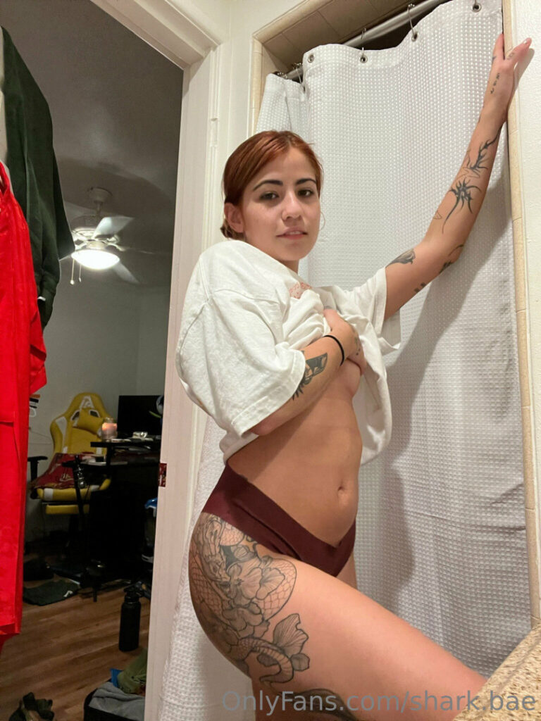 OnlyFans – TikTok – Lunariaxlee –  shark.bae – kyliemaelyn – Nude