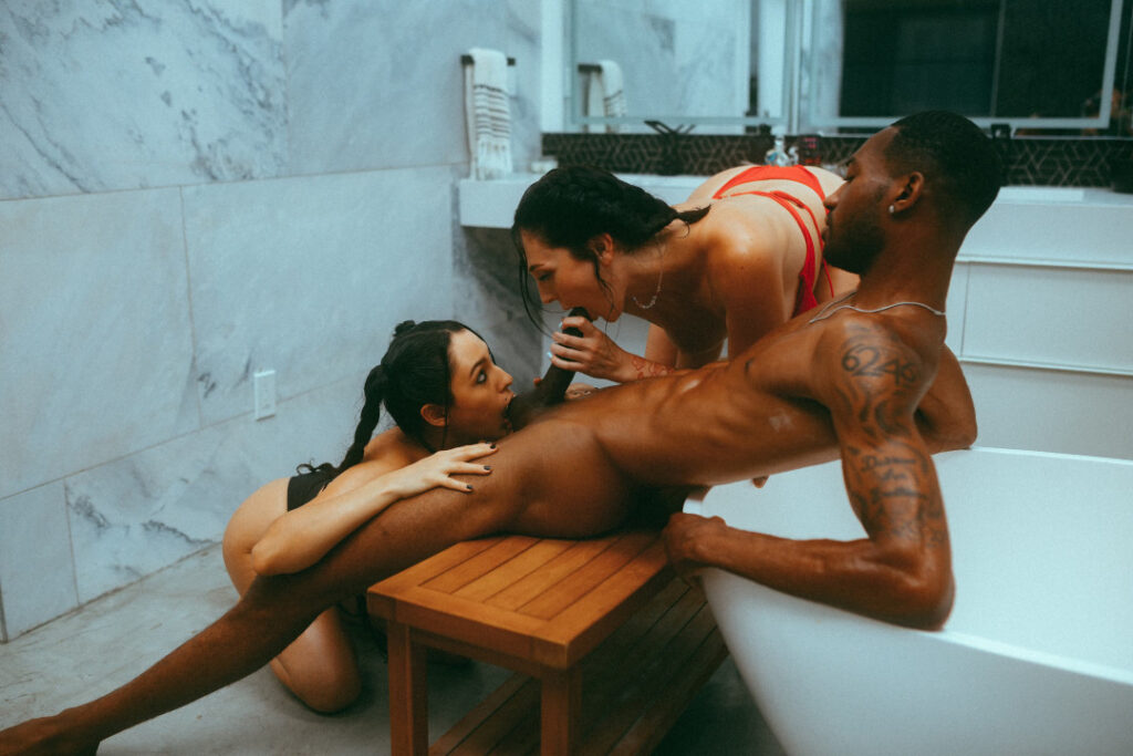 XXX – LustCinema – Nude