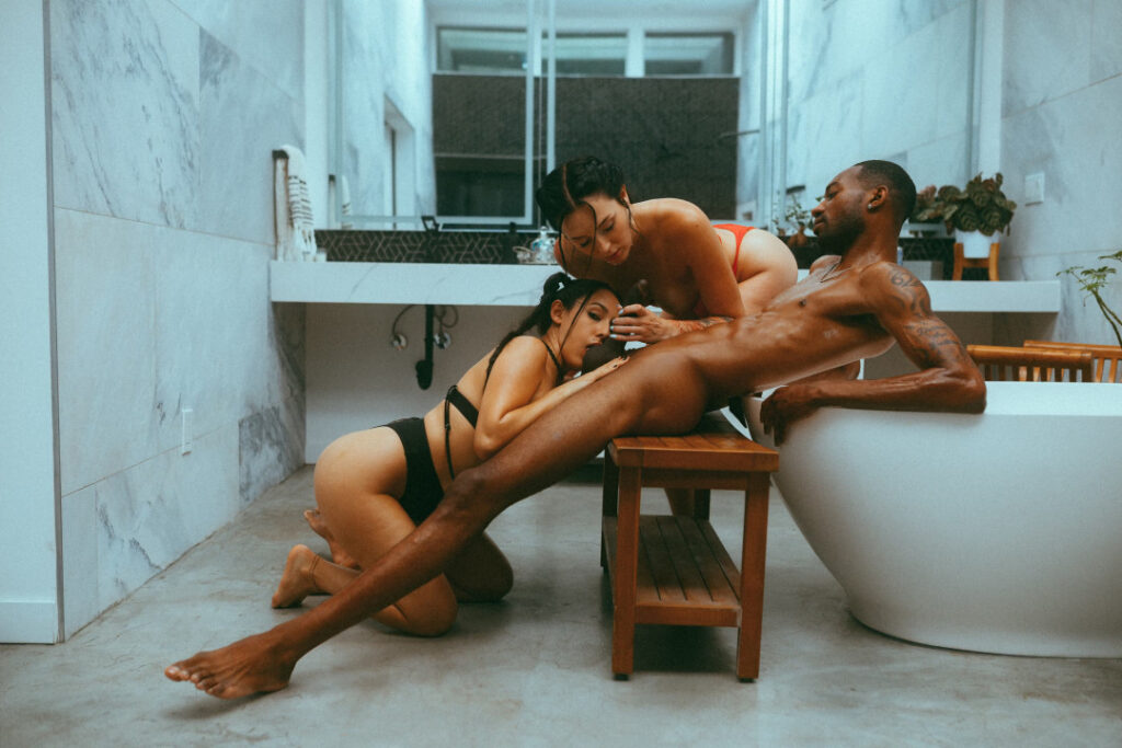 XXX – LustCinema – Nude