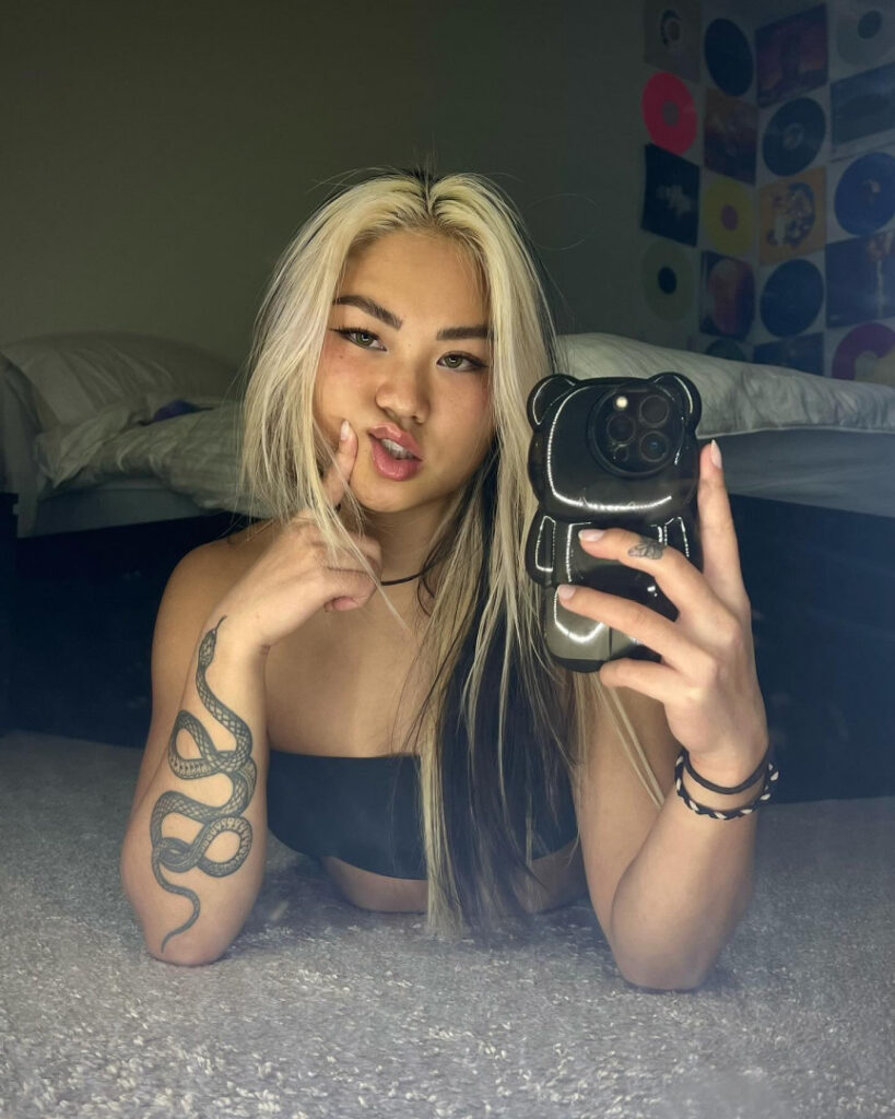 OnlyFans – Asian – Lyla.fit – Nude