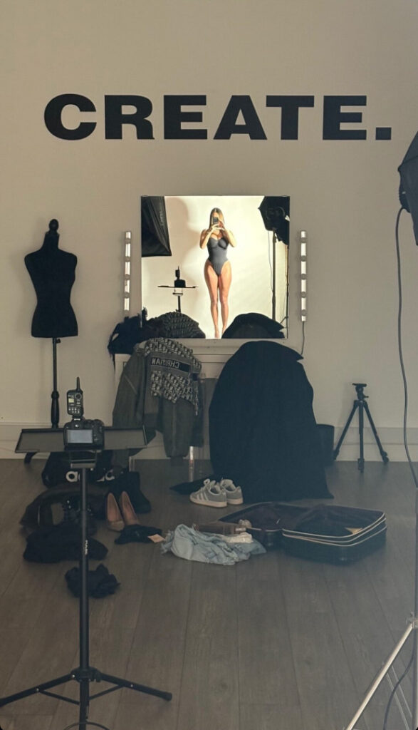 Instagram – Maddison Maye – Nude