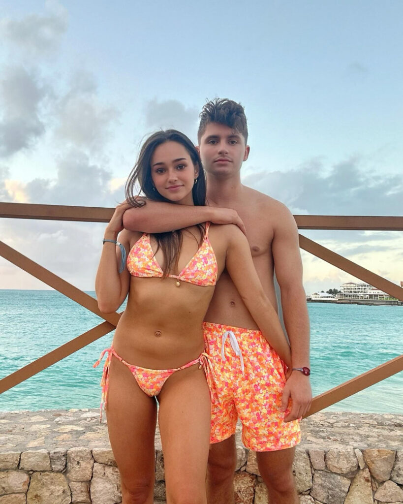 TikTok – Instagram – Madeline Budd | madelinebudd22 | blackladder – Nude