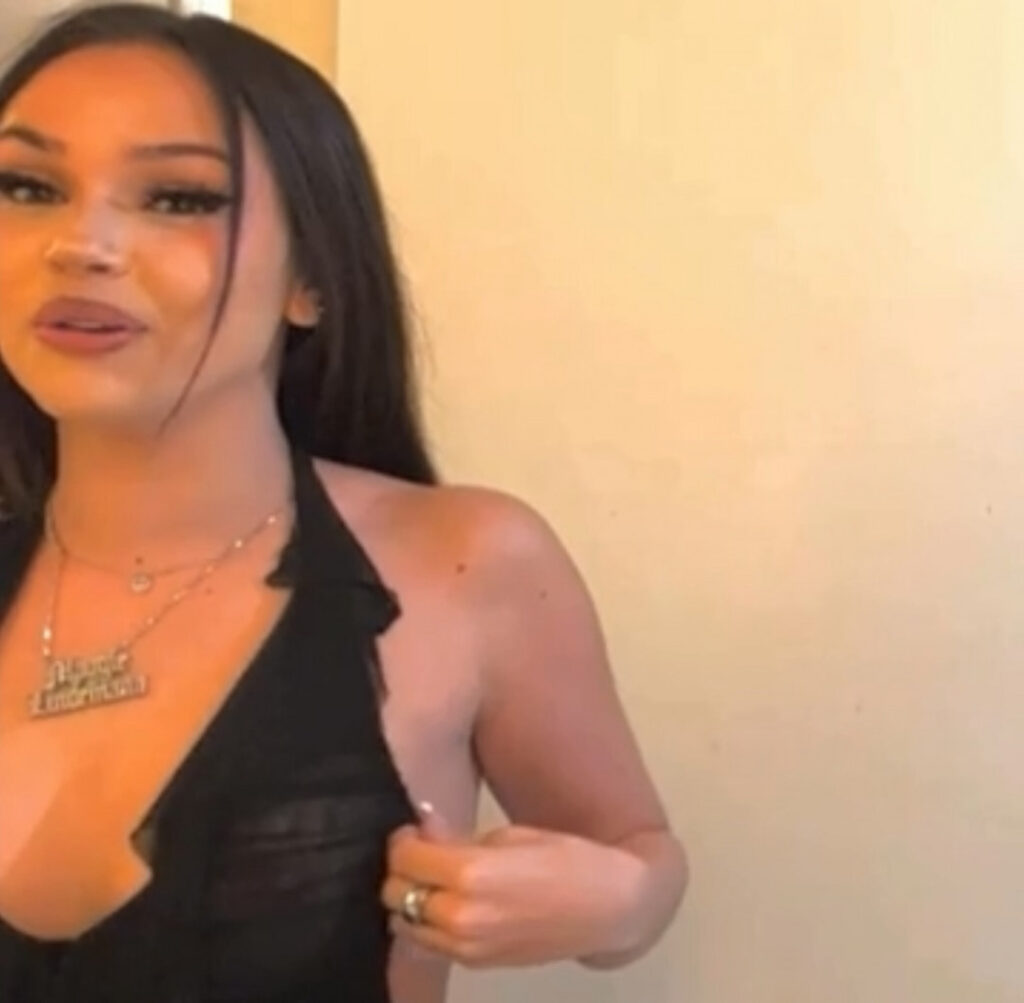 Instagram – Maggie Lindemann – Nude