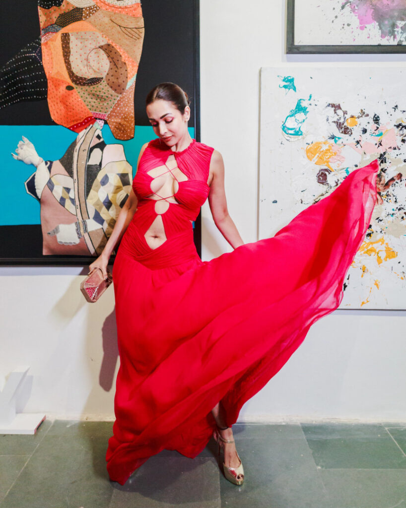 Celeb – MILF – Indian – Malaika Arora – Nude