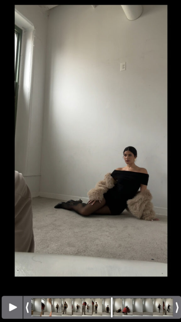 Instagram – Manuela Alvarez Hernandez / wellllaaa – Nude