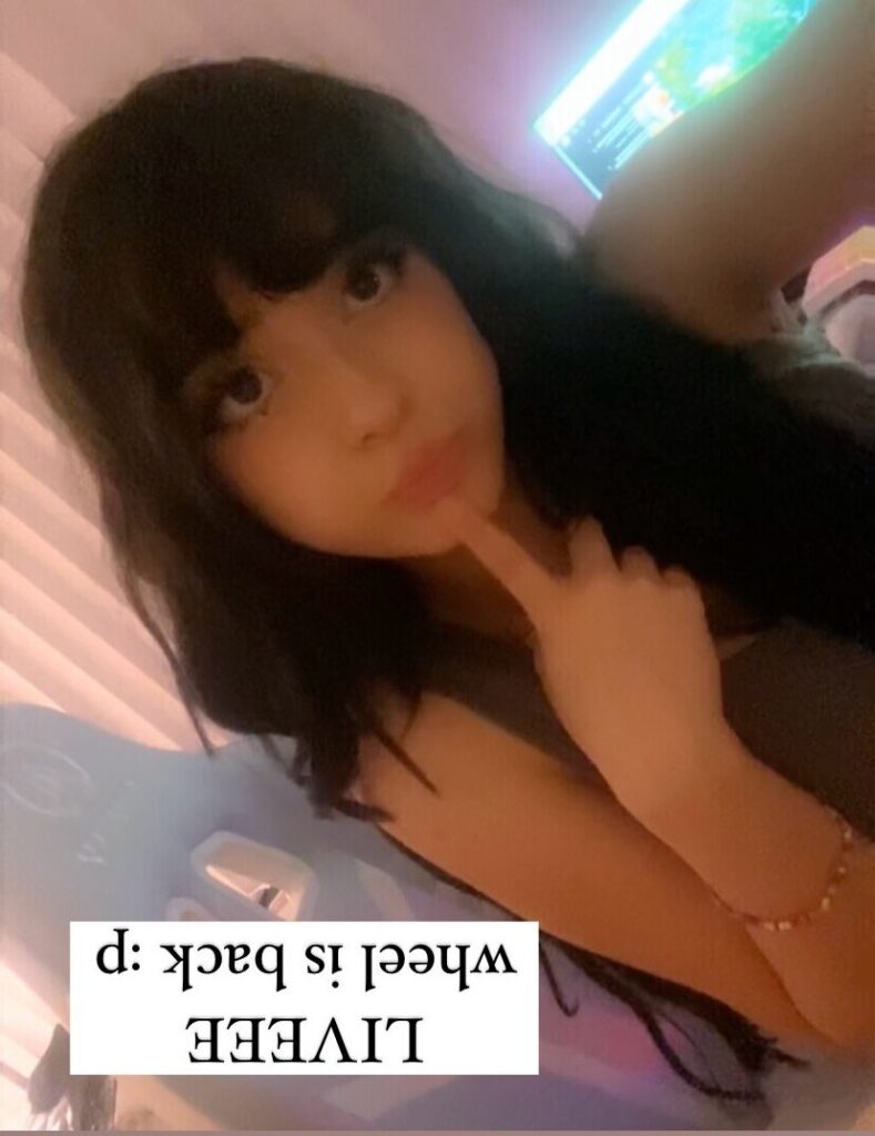 Twitch – marisnot12 – Nude