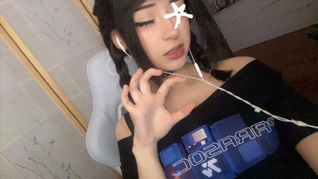 Twitch – marisnot12 – Nude