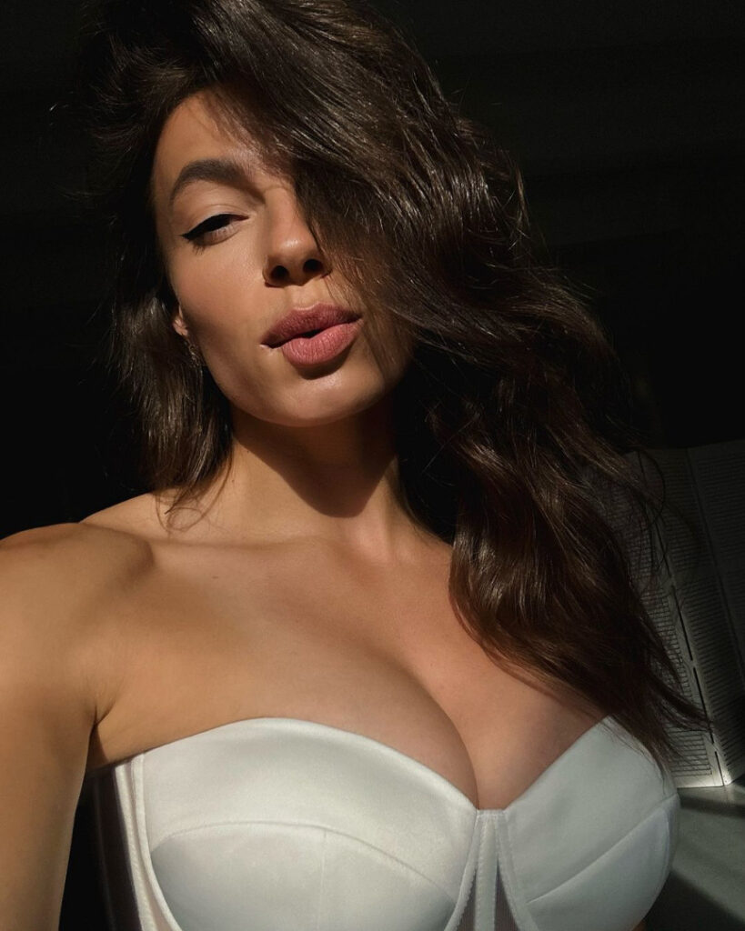 Instagram – Maryna Bekh – Romanchuk – Nude