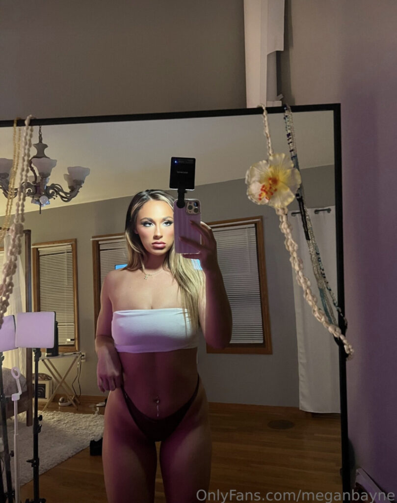 Megan Bayne – Nude