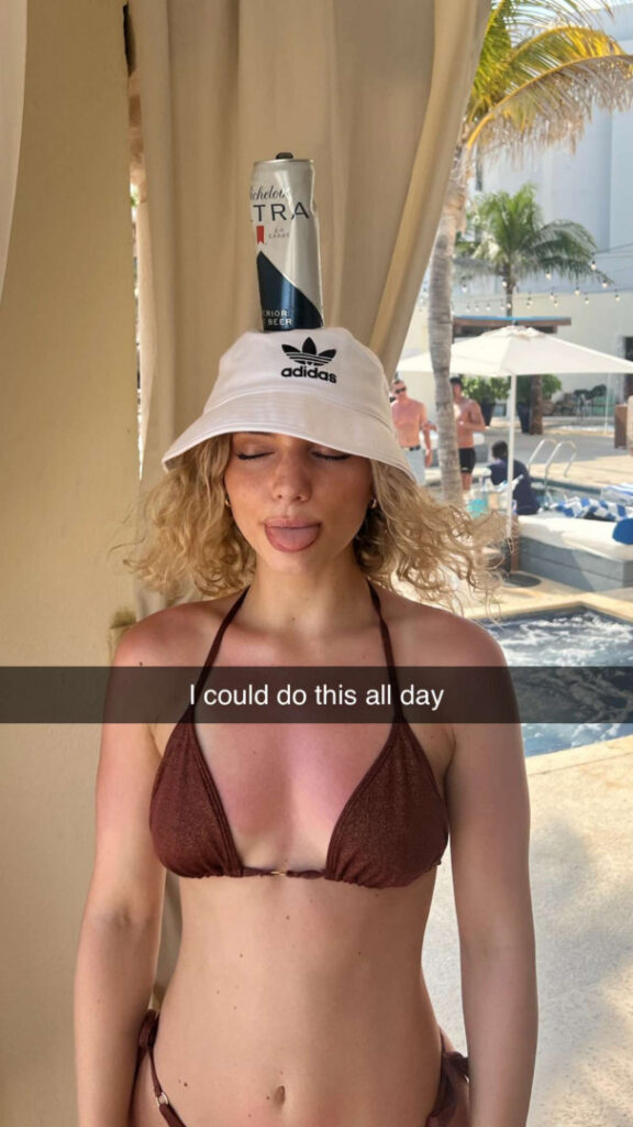 TikTok – Megan Eugenio / Overtime Megan – Nude