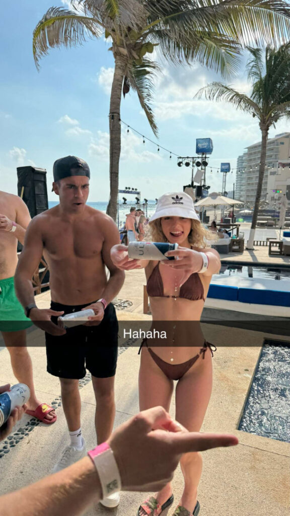 TikTok – Megan Eugenio / Overtime Megan – Nude