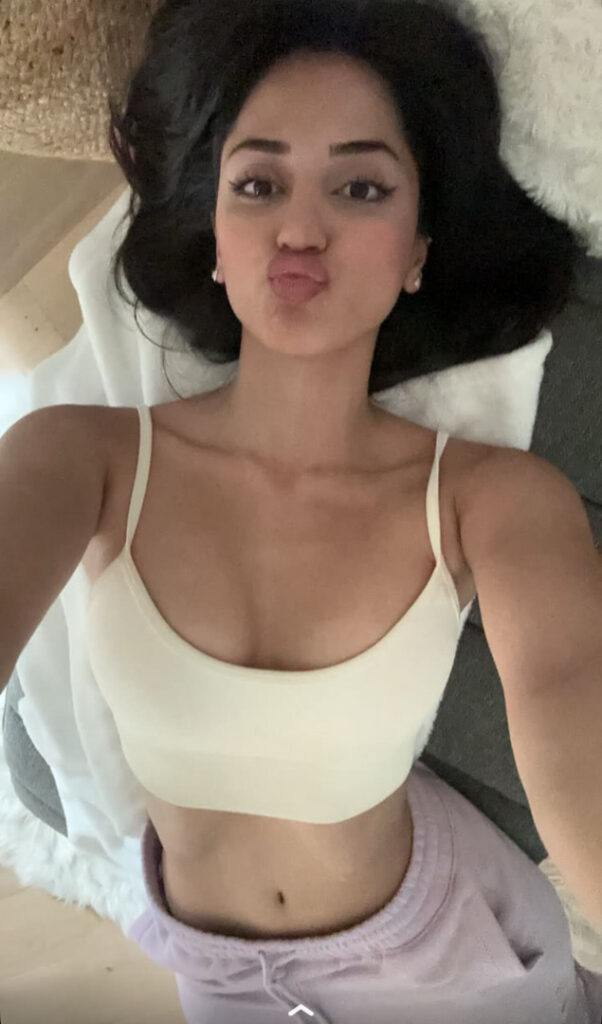 Instagram – Snapchat – Petite – Melody Oz – Nude Leaks