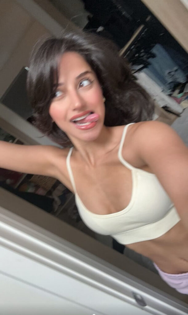 Instagram – Snapchat – Petite – Melody Oz – Nude Leaks