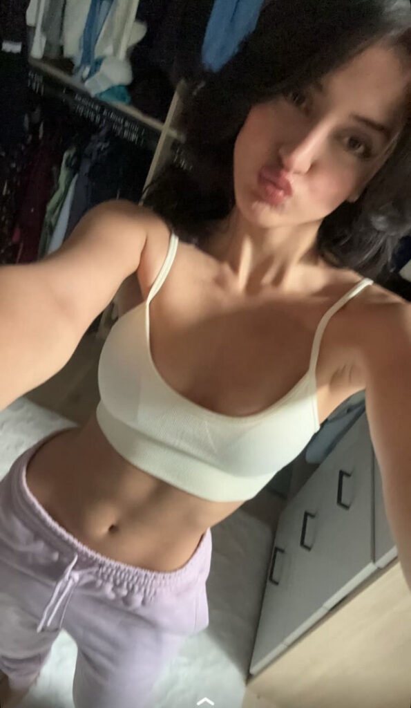 Instagram – Snapchat – Petite – Melody Oz – Nude Leaks