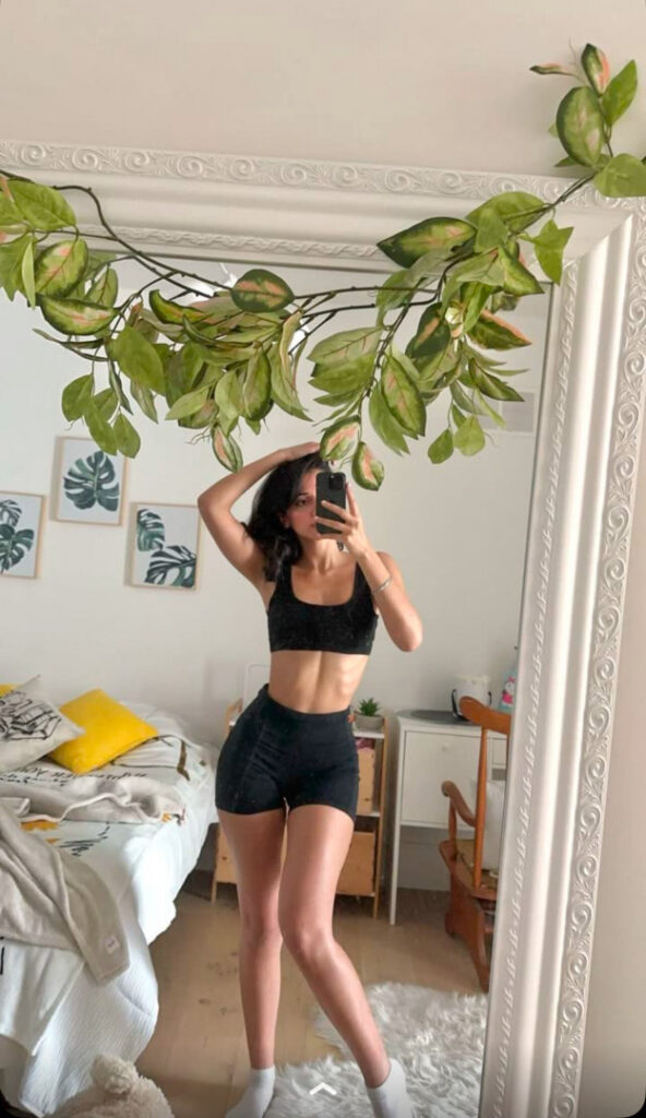 Instagram – Snapchat – Petite – Melody Oz – Nude Leaks