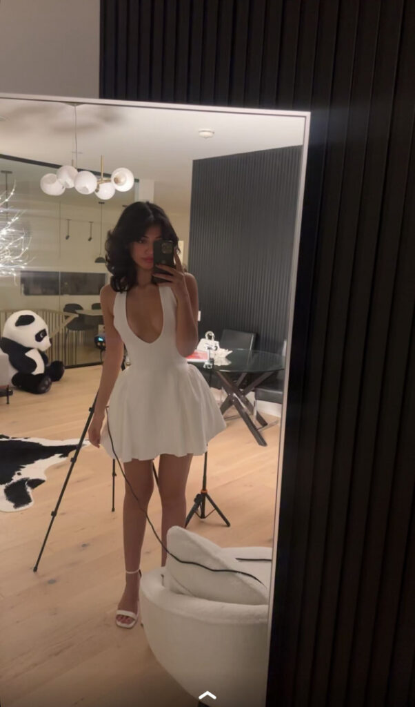 Instagram – Snapchat – Petite – Melody Oz – Nude Leaks