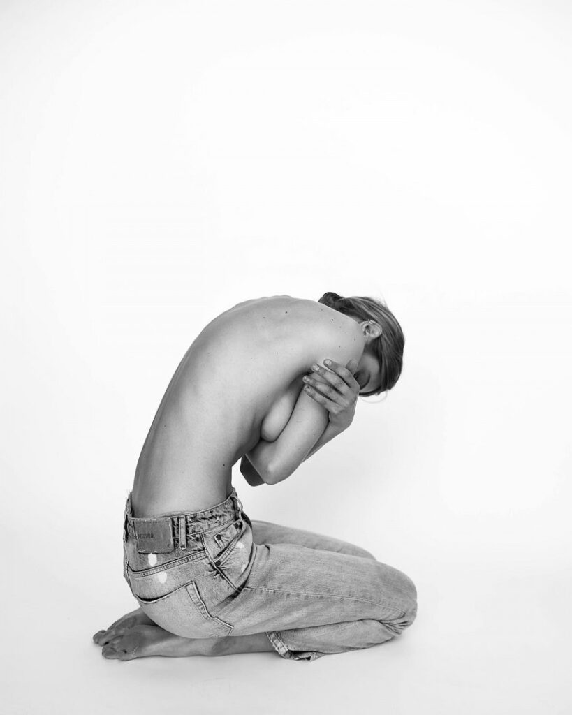 Instagram – Meredith Mickelson – Nude