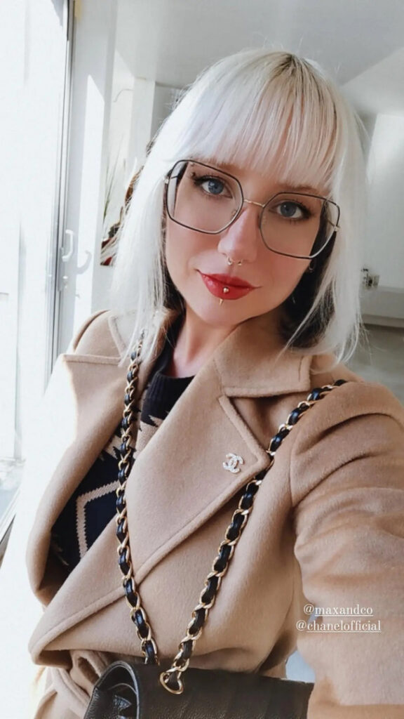 Instagram – Methvespertine aka Tiffany Methuselah – Nude