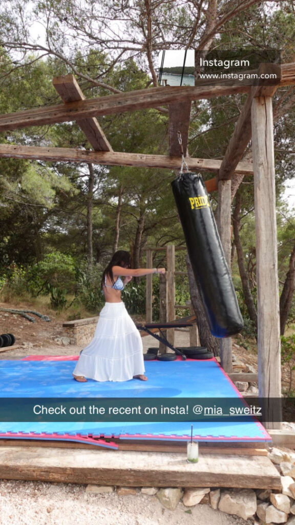 TikTok – Instagram – Mia Sweitzer – Nude Leaks