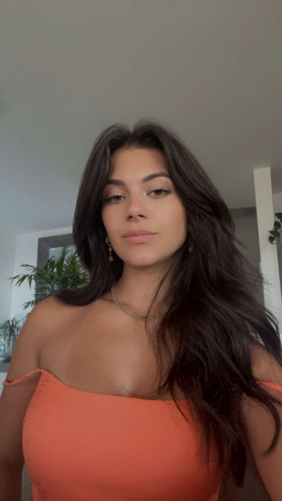 TikTok – Instagram – Mia Sweitzer – Nude Leaks