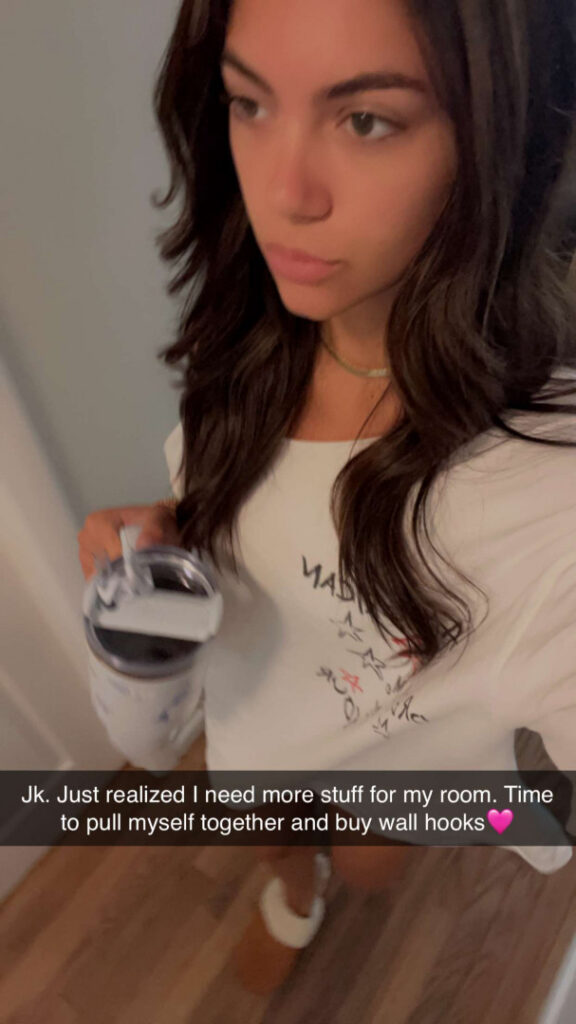 TikTok – Instagram – Mia Sweitzer – Nude Leaks