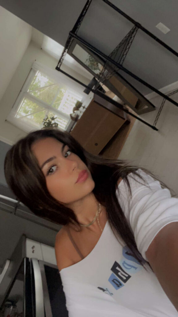 TikTok – Instagram – Mia Sweitzer – Nude Leaks