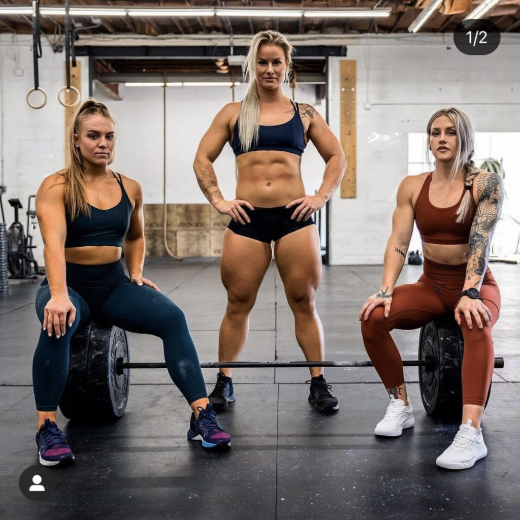 Instagram – Michelle Basnett – Nude